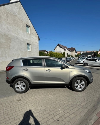 Kia Sportage cena 41900 przebieg: 180000, rok produkcji 2014 z Pelplin małe 106